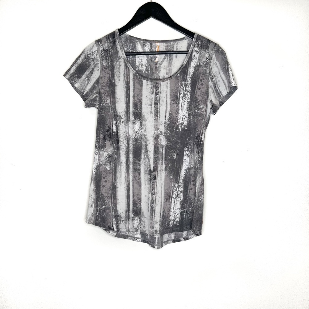 Lucy Top Scoop Neck Grey Color Short Sleeve
